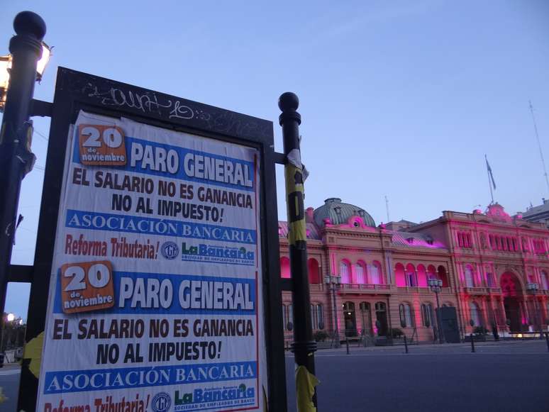 Na última terça-feira a cidade de Buenos Aires foi paralisada por uma greve geral contra o governo da presidente Cristina Kirchner