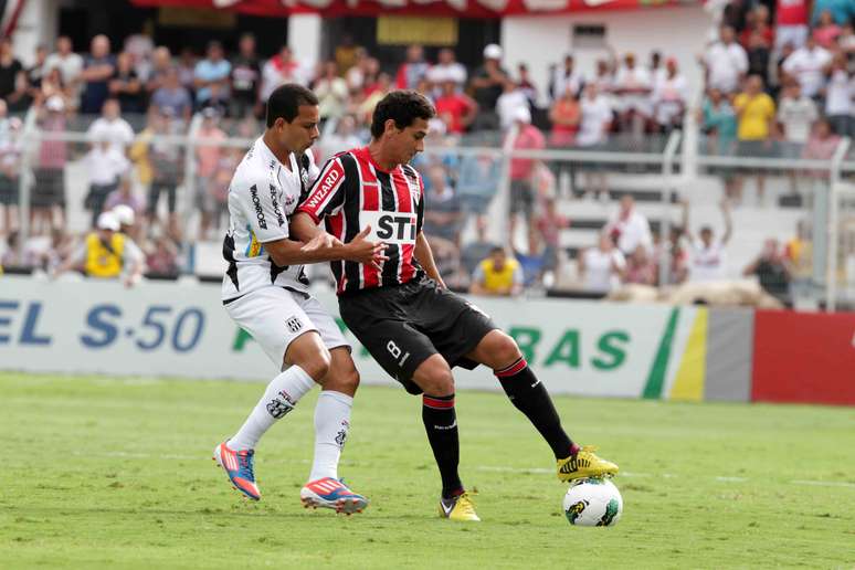 Paulo Henrique Ganso fez seu primeiro jogo como titular do São Paulo; a partida terminou empatada sem gols em Campinas com a Ponte Preta