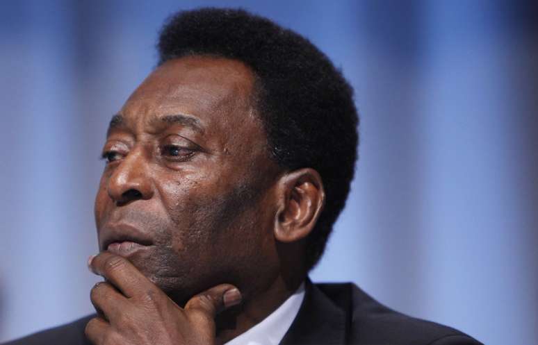 Pelé se submeteu a uma cirurgia no quadril em novembro passado