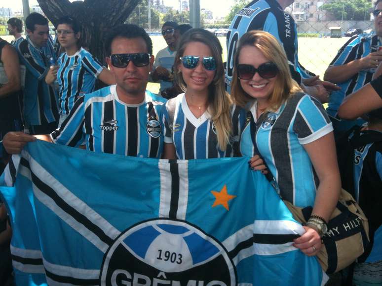 Torcedores defendem a continuação da comemoração "em avalanche" no novo estádio do Grêmio