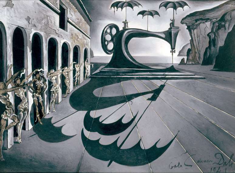 Imagem da obra "M&aacute;quina de costura com guarda-chuva em uma paisagem surrealista"
