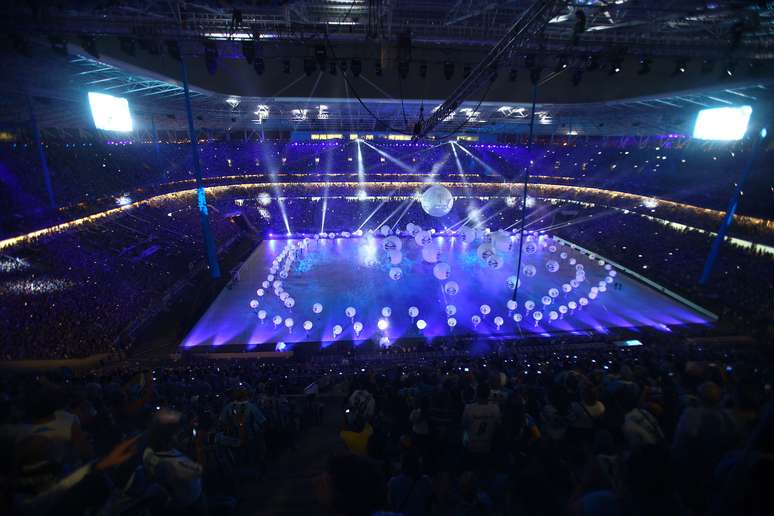 Confira imagens da cerimônia de abertura que apresentou a Arena do Grêmio, neste sábado, em Porto Alegre