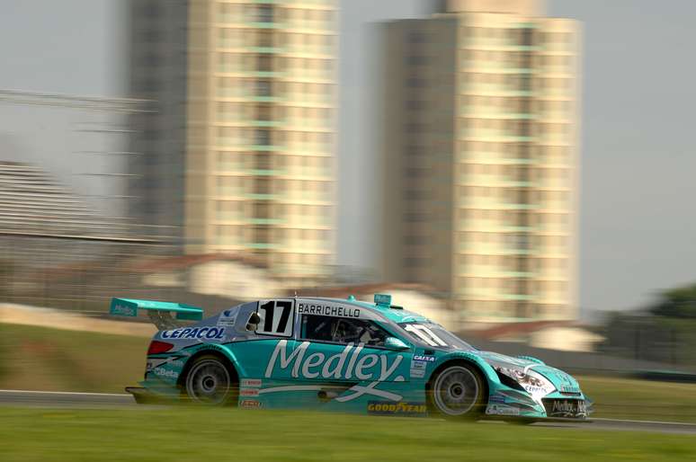 Com bom desempenho, Barrichello larga em sétimo em Interlagos
