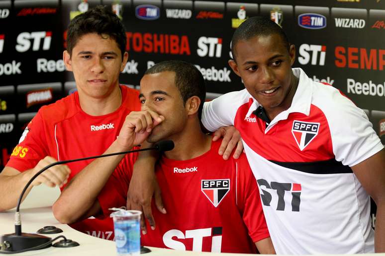 Substituto de Luís Fabiano formou parceria com Lucas na Seleção Sub-20; agora, repetirá dupla contra o Tigre