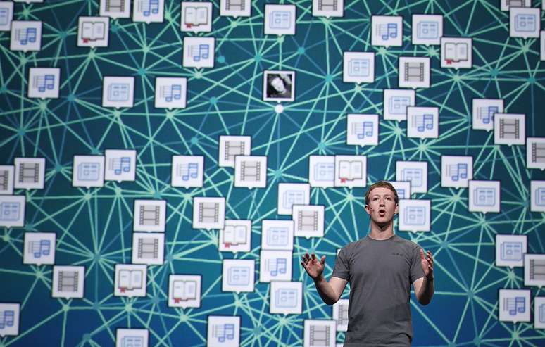 <p>Apenas 4% da empresa de Mark Zuckerberg é latina, 2% miscigenada e  1% são afrodescendentes</p>