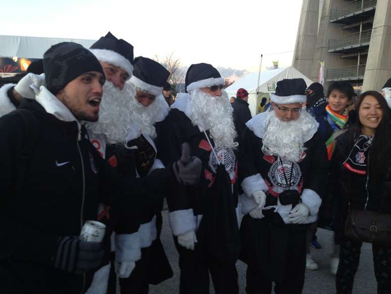 Torcida foi falar com "Papais Noel" para fazer pedidos