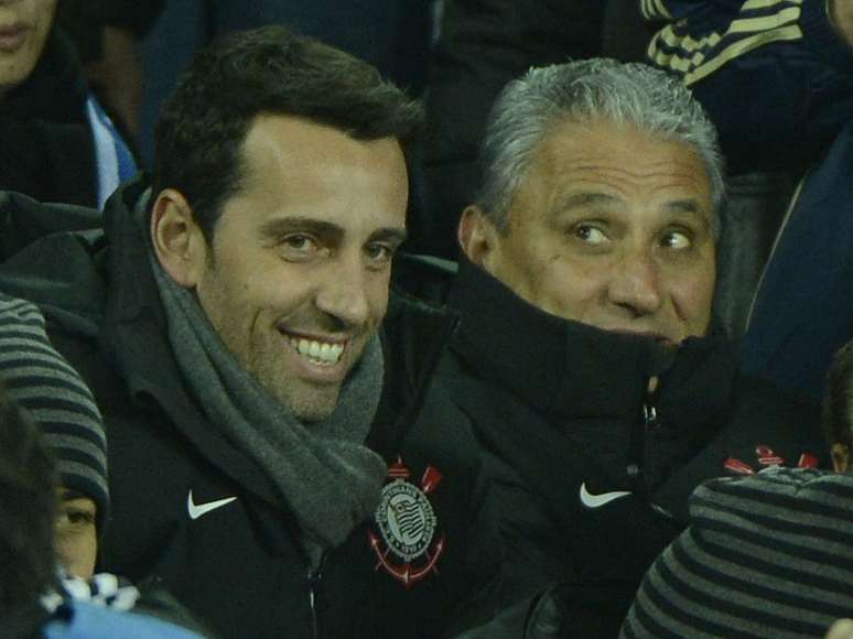 Edu Gaspar (à esq.) lamentou falsa impressão de que Corinthians pode contratar qualquer jogador