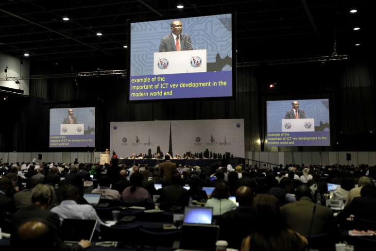 Secretário-geral da UIT, Hamadoun Touré, discursa no último dia da conferência em Dubai: mesmo sem consenso, ONU considera reunião um sucesso