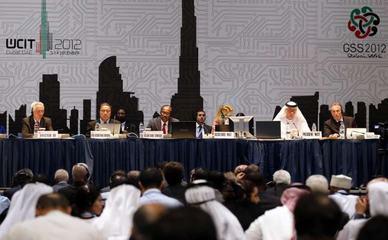 Secretário-geral da UIT, Hamadoun Touré, concede entrevista coletiva no último dia da conferência em Dubai: mesmo sem consenso, ONU considera reunião um sucesso