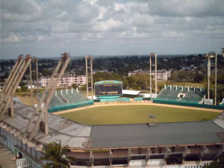 Em Santa Clara fica o Estadio Augusto César Sandino, com espaço para 20 mil pessoas