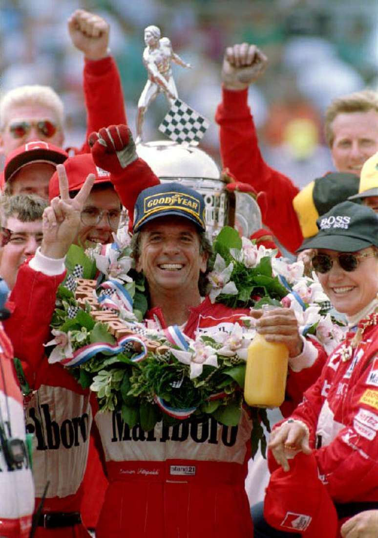 Cotado para reforçar a Penske, Senna não fechou contrato; no fim, foi vetado até das 500 Milhas de Indianápolis, vencidas por Emerson Fittipaldi em 1993