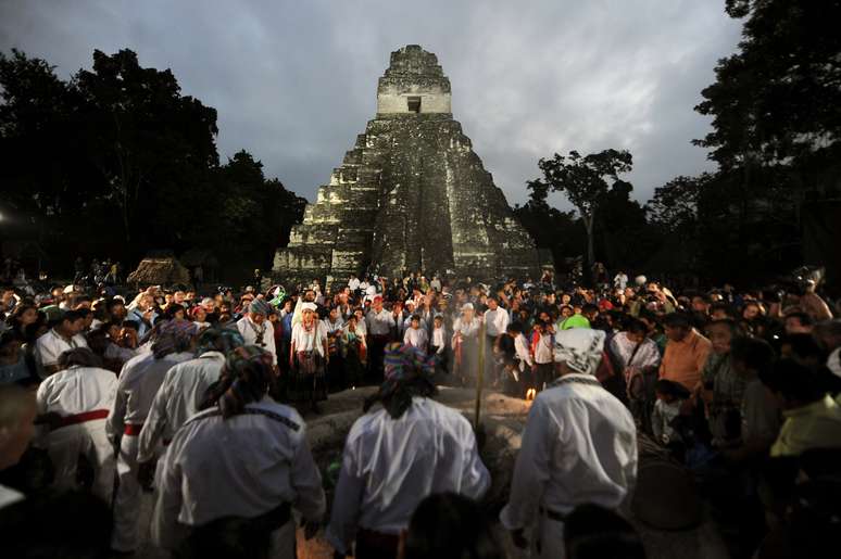 O sítio arqueológico de Tikal, a 560 km ao norte da Cidade da Guatemala, foi o local escolhido para as celebrações da nova era maia