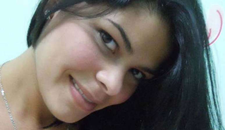 Flávia da Costa Silva, 26 anos, foi atingida na cabeça por uma bala perdida dentro de um ônibus no Engenho Novo