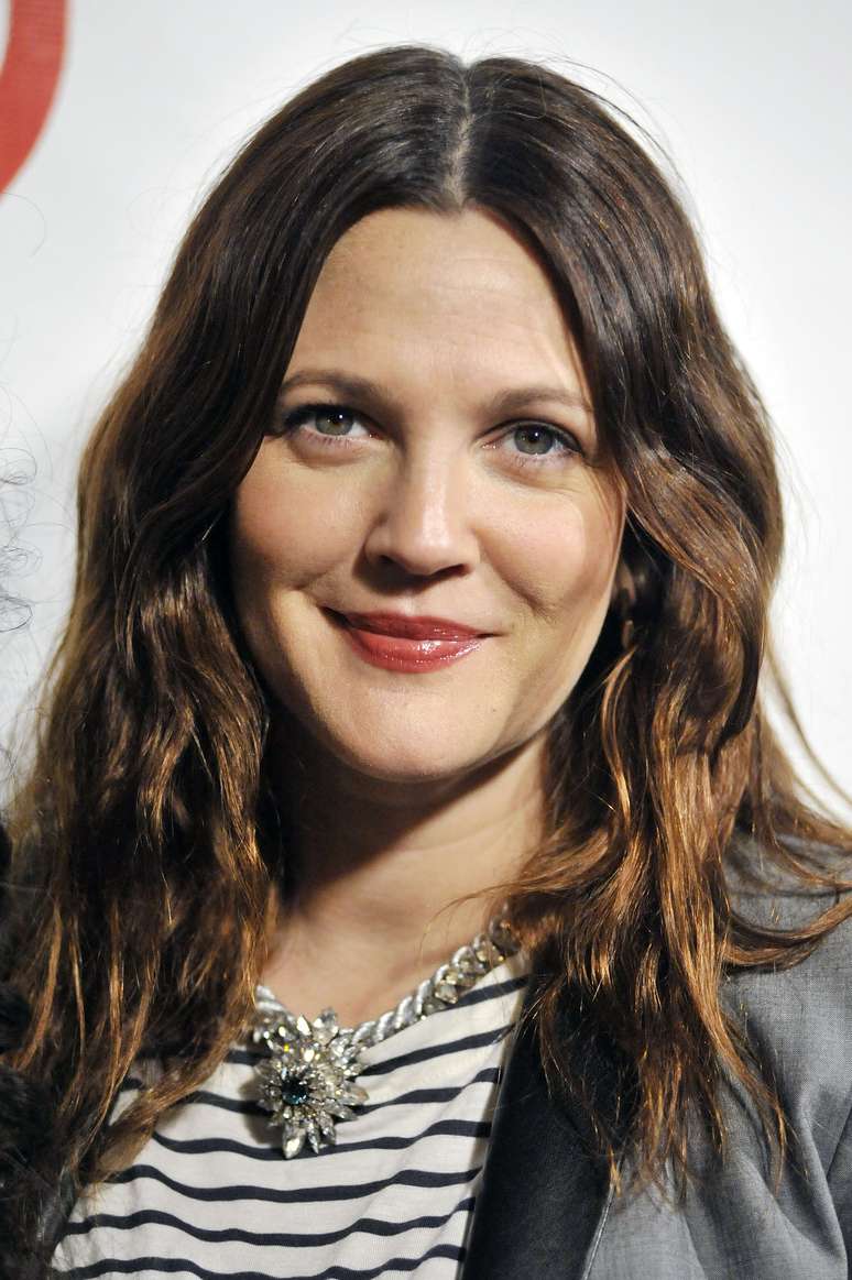 Drew Barrymore gosta de manter o estilo degradê nos fios e acredita que a tendência divide opiniões - algumas pessoas amam, enquanto outras odeiam