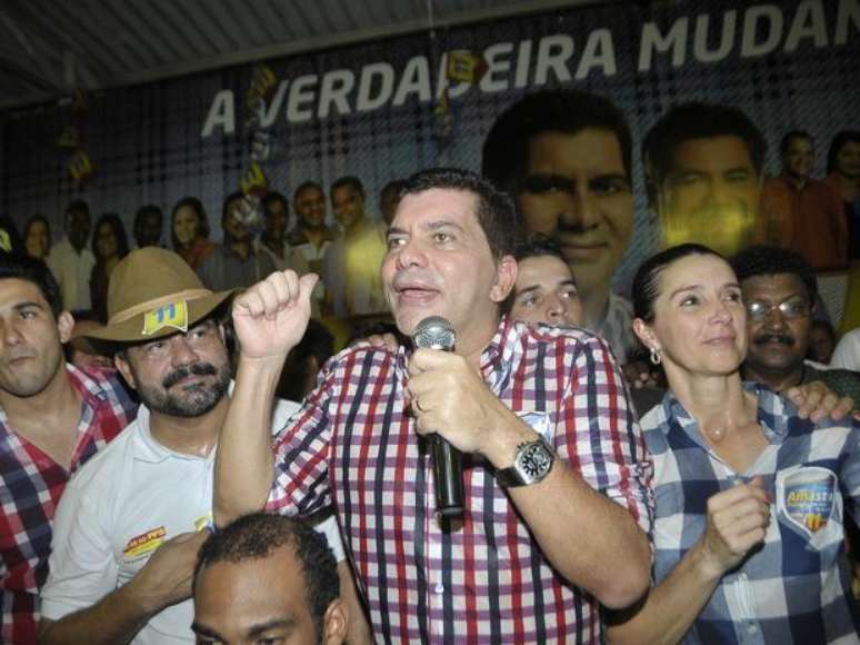 O colombiano Carlos Amastha (PP) foi eleito prefeito de Palmas com 52,98% dos votos válidos