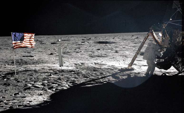 Neil Armstrong, primeiro homem a pisar na Lua, foi um dos ícones da ciência que morreram em 2012