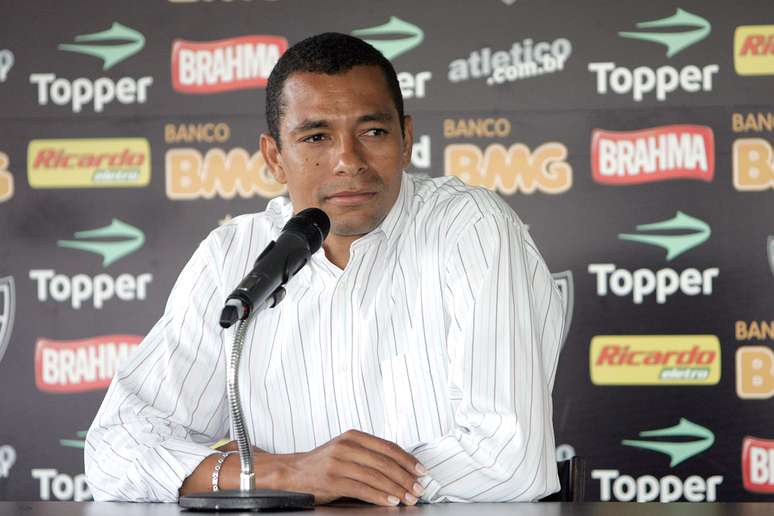 <p>Gilberto Silva jogar&aacute; novamente como volante com a camisa do Atl&eacute;tico-MG</p>