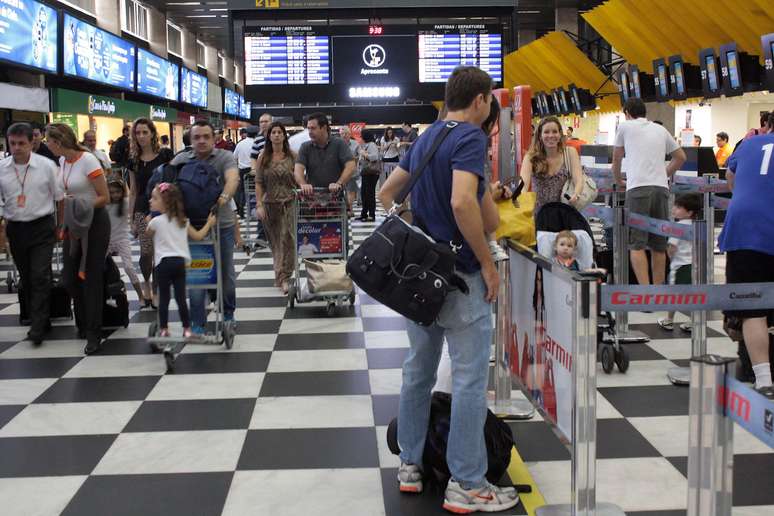 Aeroporto de Congonhas, em SP, teve quatro cancelamentos entre os 58 voos previstos