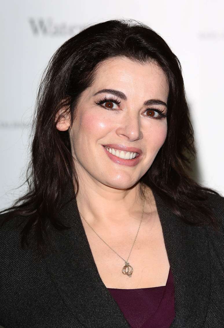 <strong>Nigella Lawson, 52 anos, cozinheira e apresentadora: "</strong>tente uma receita com ovos cozido. Eu não estou dizendo que só porque é Ano-Novo você tem que ficar de ressaca, mas depois daquela noite badalada, um prato de ovos cozidos e molho de tomate pode fazer com que você se sinta no céu"<br />