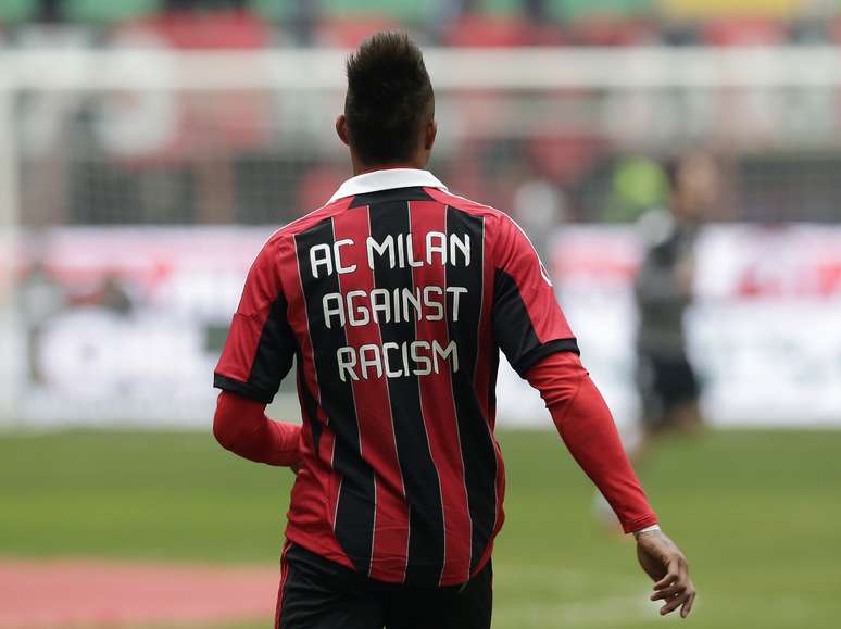 Boateng, do Milan, foi uma das últimas vítimas de racismo no futebol europeu