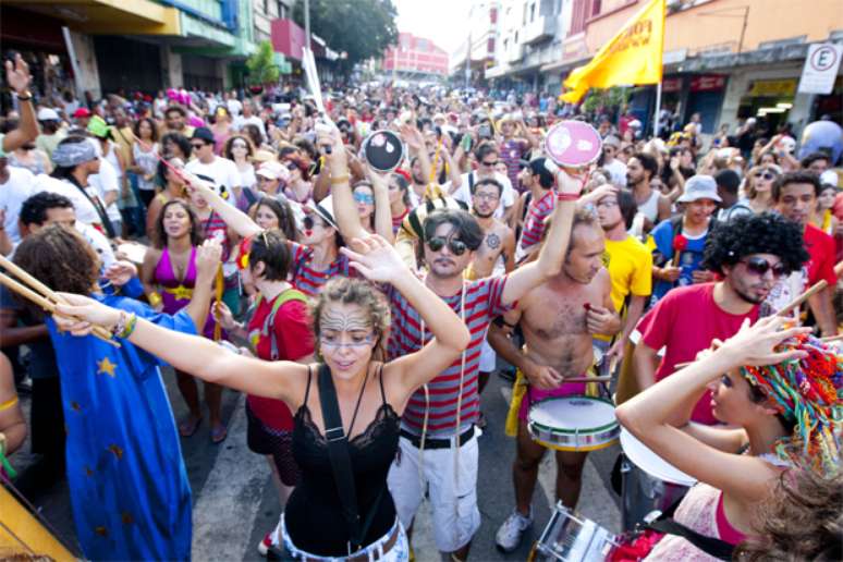 Milhares de pessoas sairão às ruas da Cidade Maravilhosa para aproveitar a folia pré-Momo