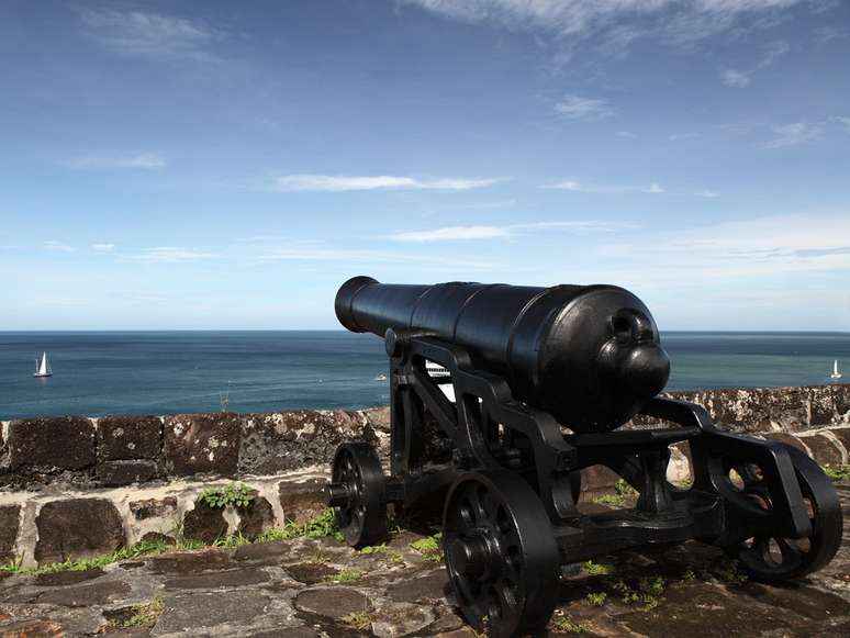 Fortalezas históricas eram a defesa das ilhas do bloco na época das grandes embarcações 