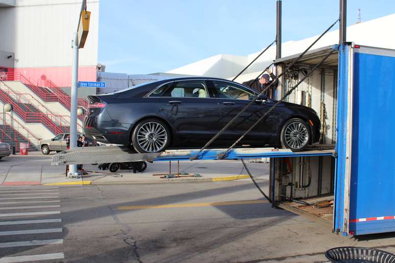 O modelo MKZ, sedã de luxo da Lincoln, chega ao Cobo Center