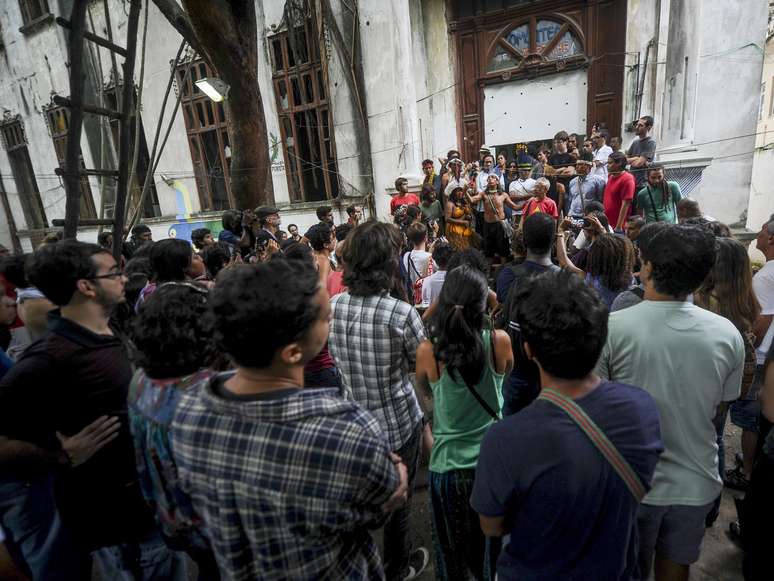 Grupo de indígenas chegou a se instalou no antigo Museu do Índio para resistir à demolição