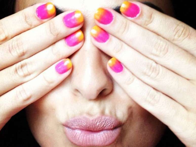 Juliana Paes compartilhou foto do esmalte nas redes sociais