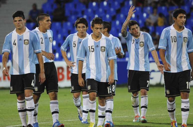 Mesmo com primeira vitória, argentinos foram eliminados por antecipação do torneio