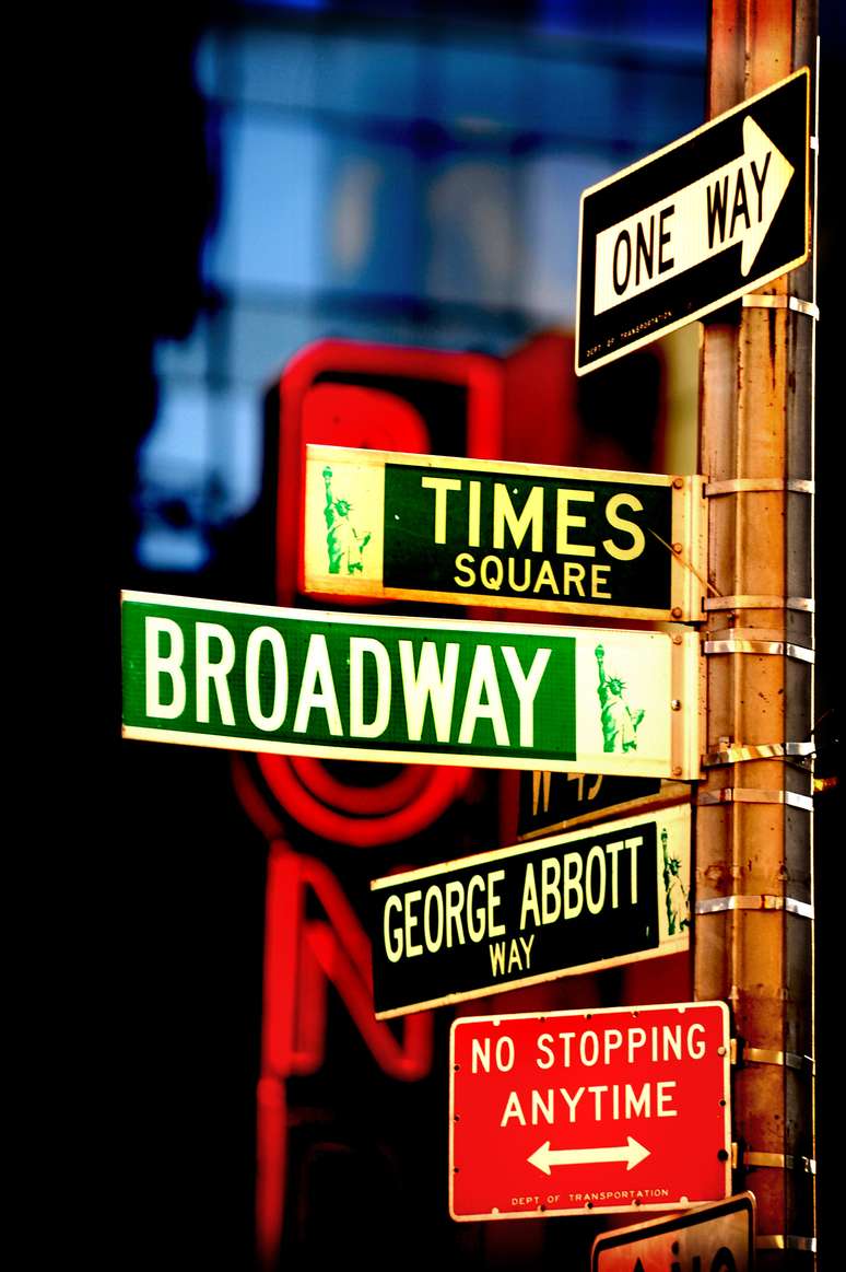 A Times Square e a Broadway são ótimos programas noturnos