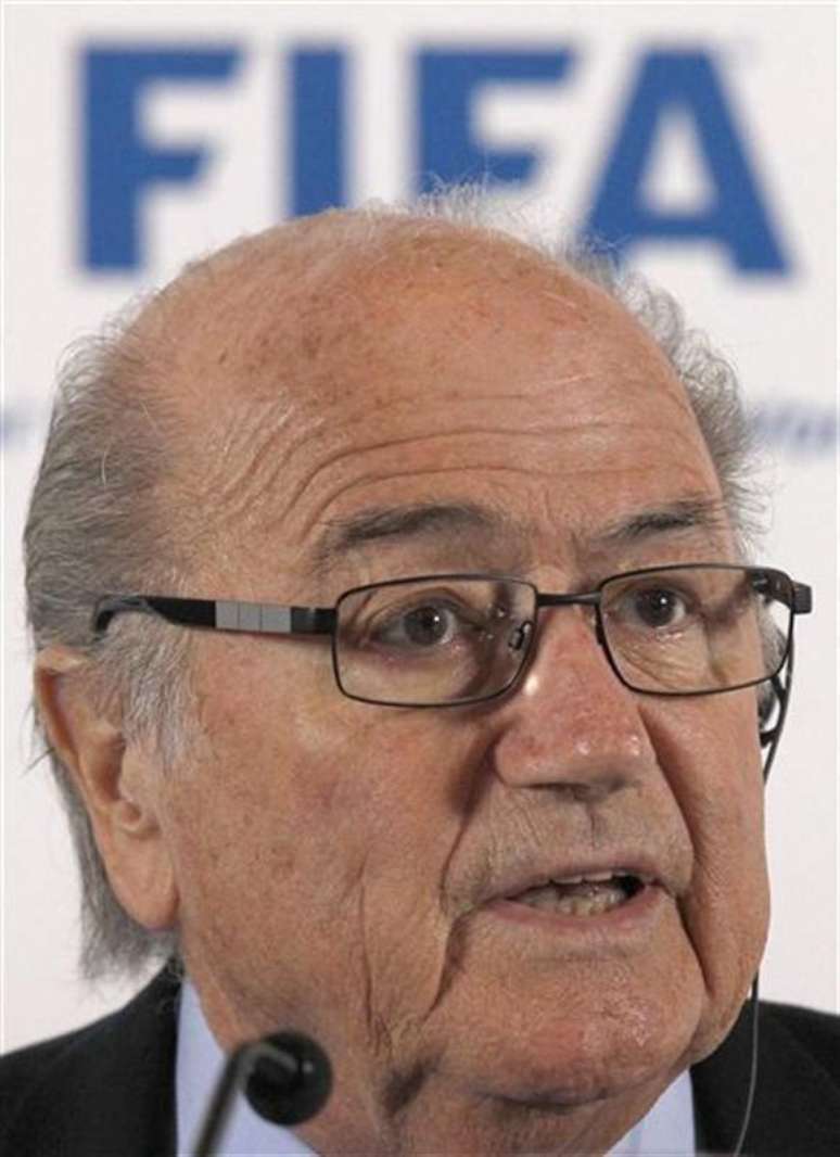 Presidente da Fifa Joseph Blatter afirmou que criação de nova liga russa seria contra os princípios da entidade. 20/01/2013.
