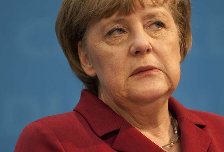Merkel reconheceu a "derrota dolorosa" do seu partido nas eleições de sábado