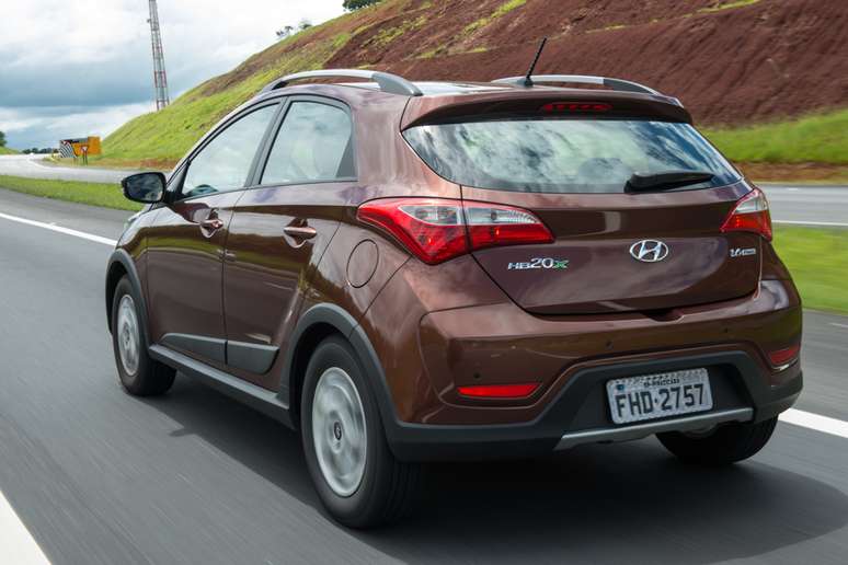 Hyundai HB20X chegará às lojas em 20 de fevereiro