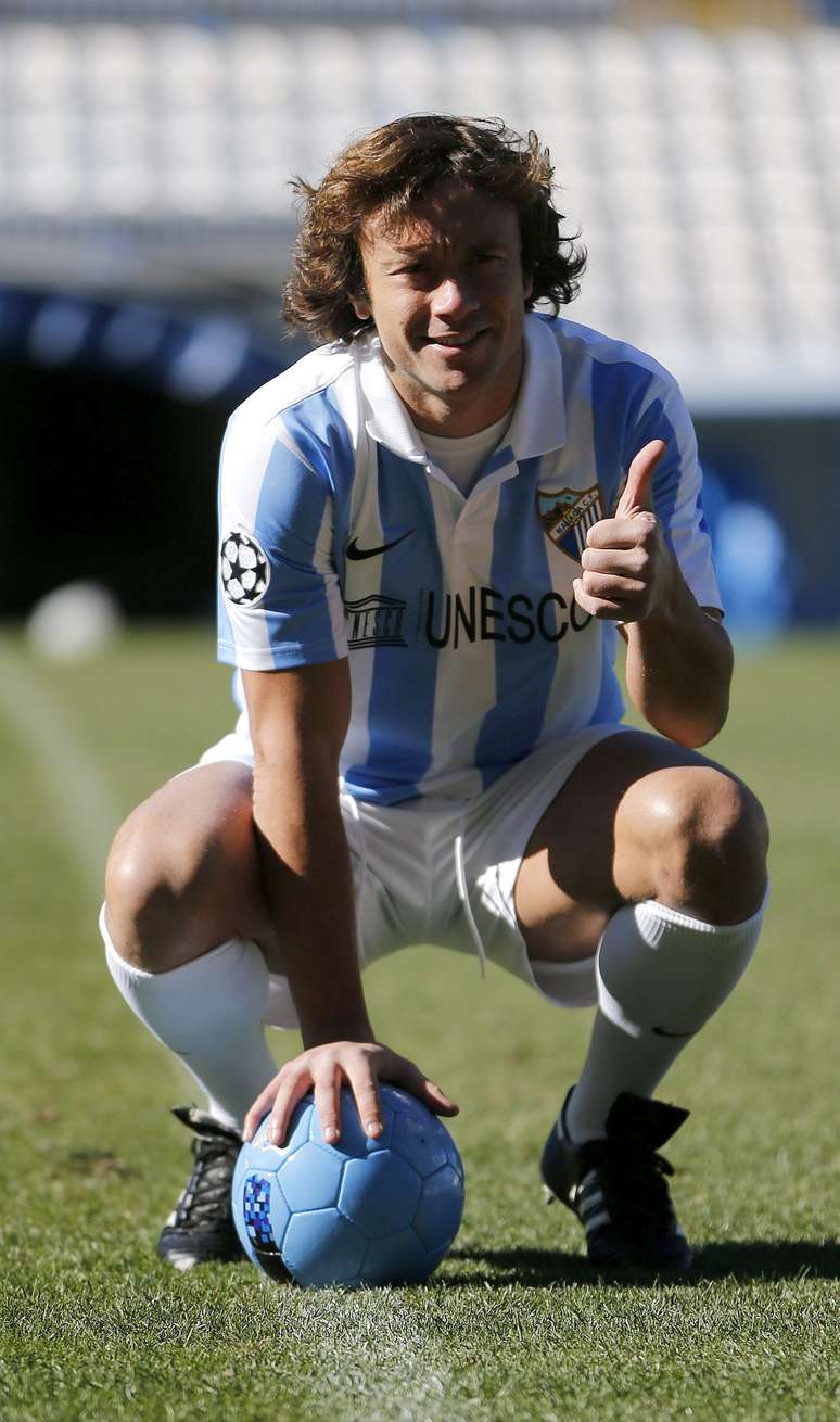 Sem espaço no Paris St. Germain, Diego Lugano foi emprestado pelo clube francês ao Málaga, da Espanha. O zagueiro foi apresentado nesta quarta-feira e vestiu a camisa do time do sul espanhol pela primeira vez