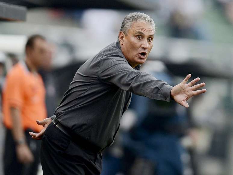 Depois de três jogos com reservas, Tite voltará a usar campeões do mundo; Cássio e Chicão são baixas