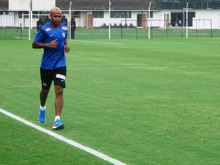 Assunção foi contratado após não renovar com o Palmeiras