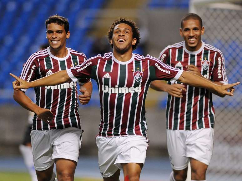 Nomes como Edinho, Jean e Thiago Neves entraram em campo na vitória tricolor por 3 a 1