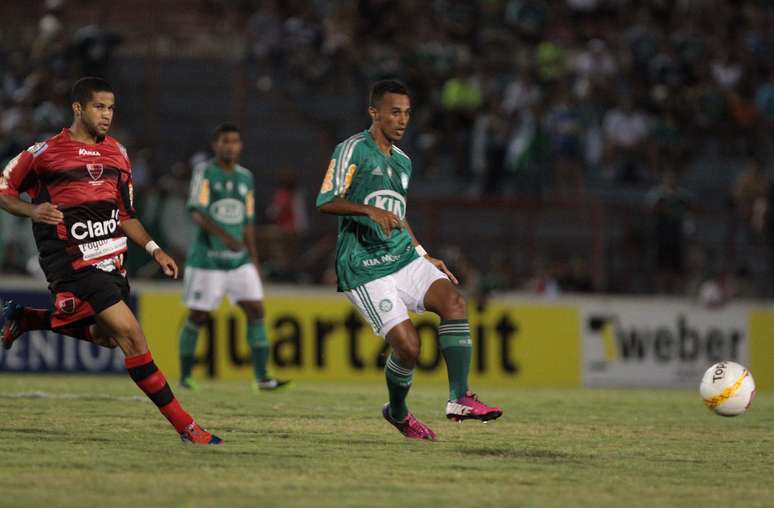 <p>Reserva no Palmeiras de Gilson Kleina, Juninho interessa ao Vasco</p>
