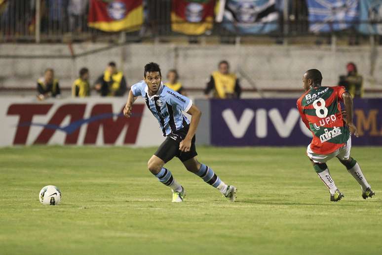 <p>Volante Souza rapidamente se tornou peça fundamental no Grêmio em 2012</p>