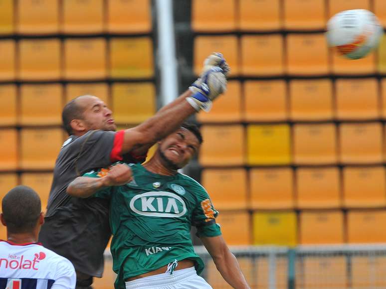 Maurício Ramos viu o Palmeiras perder o primeiro jogo de 2013 neste domingo