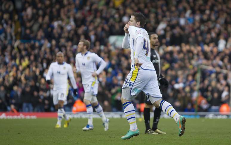 Logo aos 5min do segundo tempo, Ross McCormack marcou o segundo gol do Leeds no jogo
