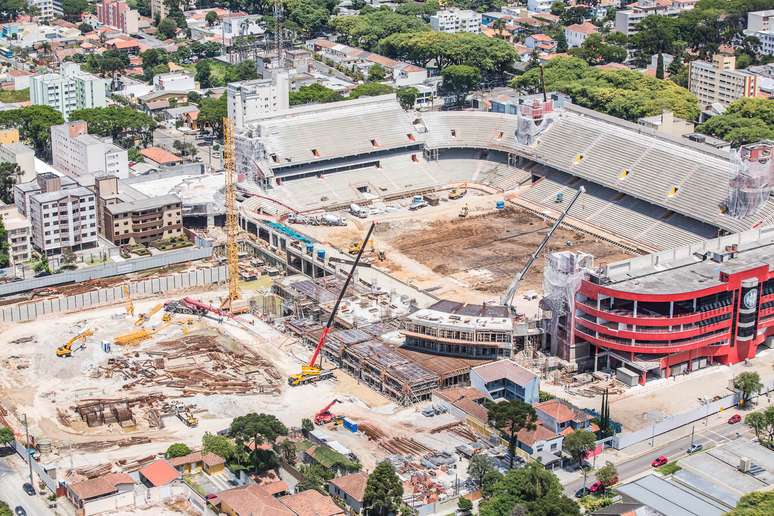 Arena da Baixada não pode ser utilizada devido a obras para a Copa do Mundo de 2014