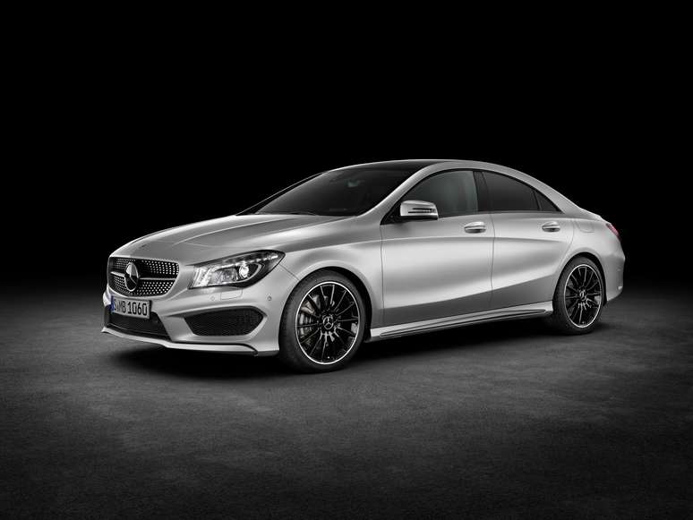 Mercedes-Benz CLA é fabricado na Hungria