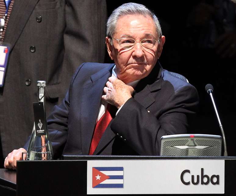 O presidente cubano criticou a "campanha de descrédito" da qual Chávez é alvo, na sua opinião