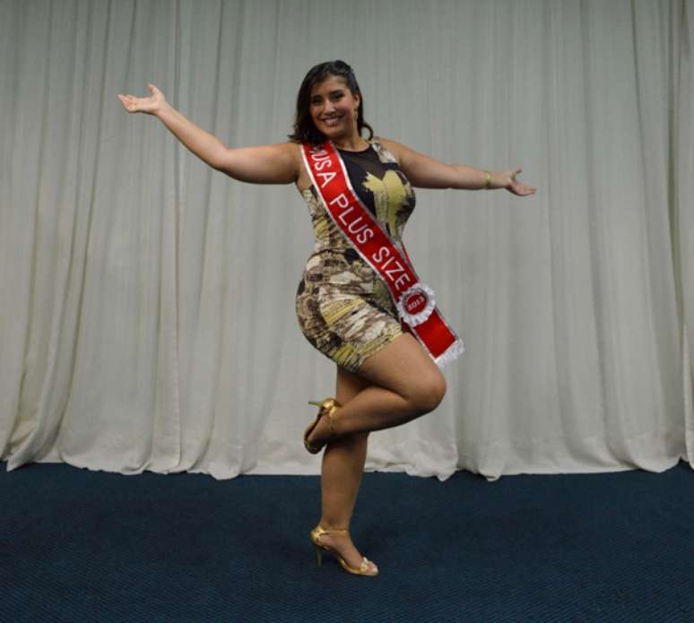 Lígia Alvarez, 24 anos, venceu a segunda edição do concurso Musa Plus Size do Carnaval de São Paulo na noite dessa segunda-feira (28), no Hotel Tryp Higienópolis, capital paulista