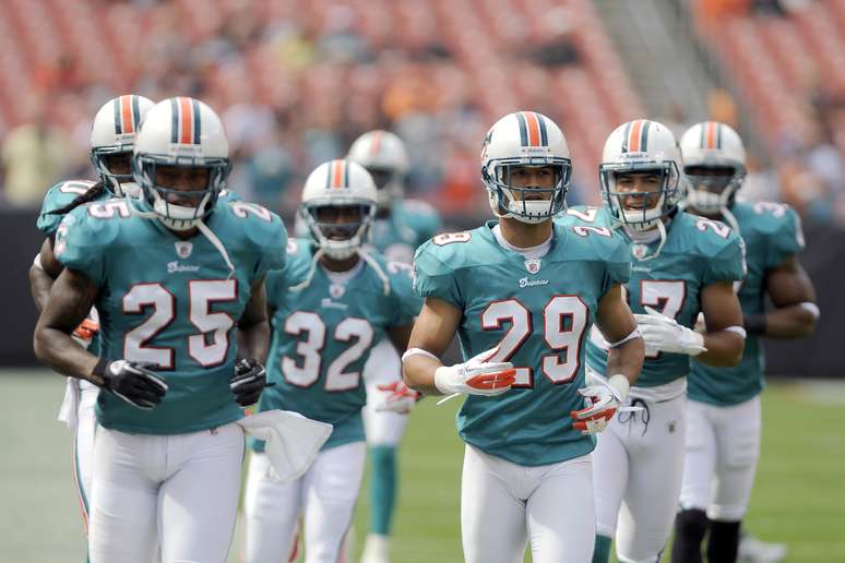 Cuiabano jogará futebol americano na pré-temporada do Miami Dolphins -  Olhar Esportivo