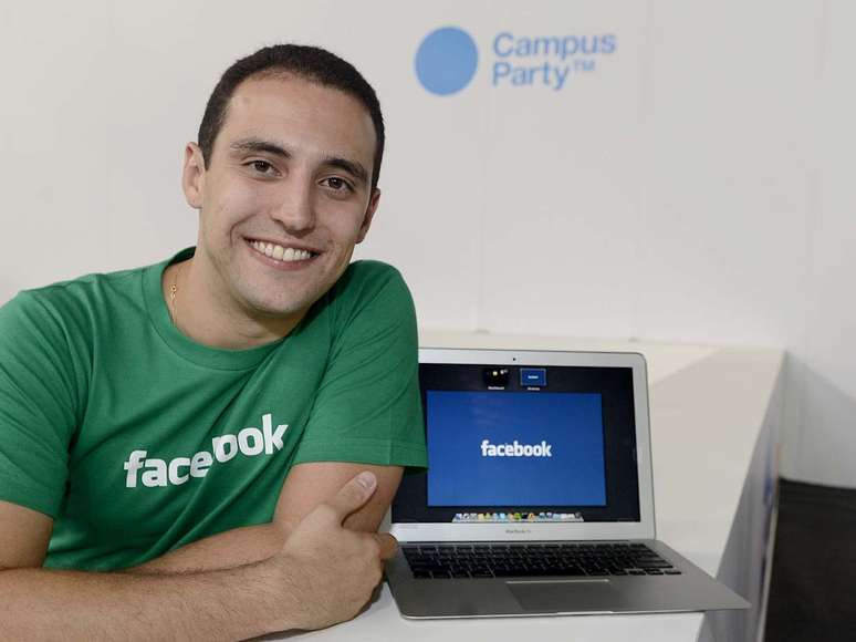 Artur faz a ponte entre as equipes de negócios e parceiros do Facebook na América Latina com o time da Califórnia