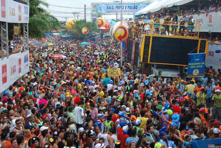 Considerado pelo Guinness Book o maior bloco carnavalesco do mundo, Galo da Madrugada deve reunir este ano 1,5 milhão de pessoas nas ruas do Recife