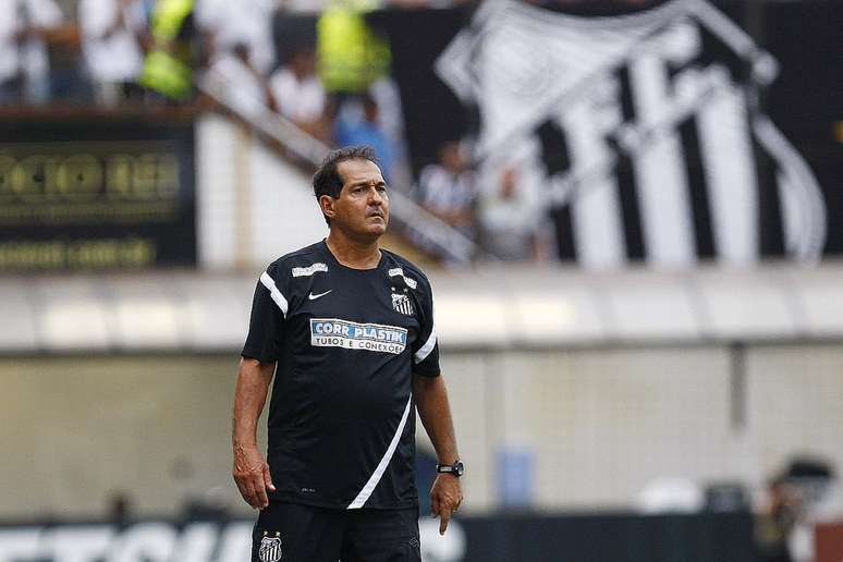<p>Muricy Ramalho poderia ser substituído no Santos</p>